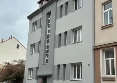 Zateplení a výměna střešní krytiny bytového domu č.p.1990, ul. Roháčova, Tábor